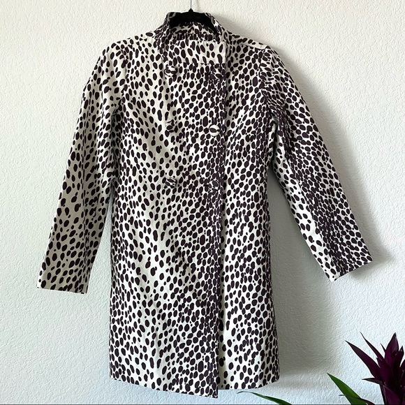Banana Republic Jackets & Blazers - Banana Republic Animal Spots Print Coat Size X-Small